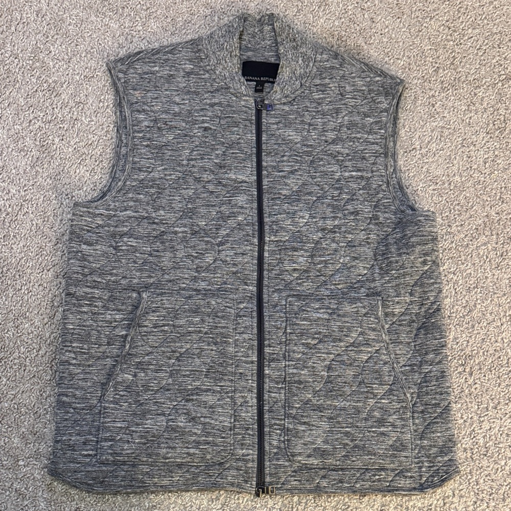 Banana Republic Men's Heather Gray Quilted Vest